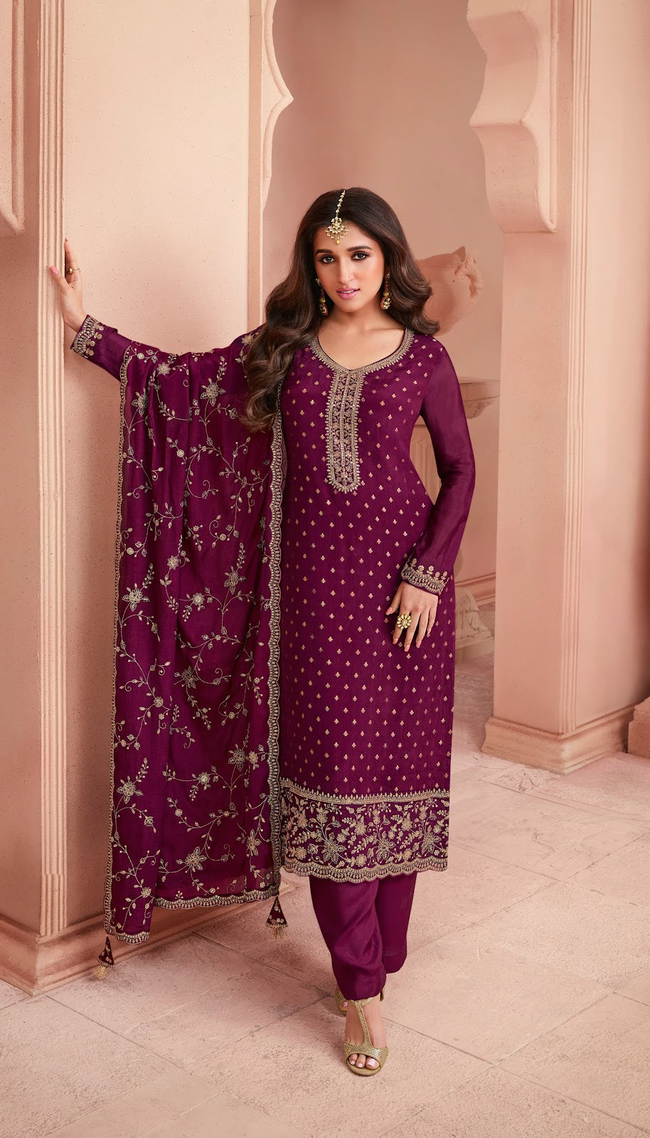 Swarnaa-Kuleesh Vinay Fashion Llp Dola Jacquard Pant Style Suits